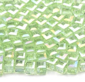 Geslepen Australisch Kristallen Vierkante Kralen 8x8mm licht groen