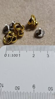 Metalen Knopjes met trekoog 8mm, goud