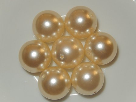 P1128 Glasparel wit/lichtgeel rond 16 mm