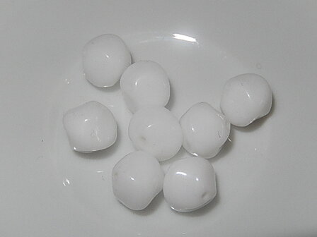 B1404 Glaskraal wit rond nugget 10 mm