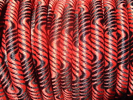 DRN21R50 Nylon sieradenkoord 20 cm etnisch motief rood/zwart 5 mm