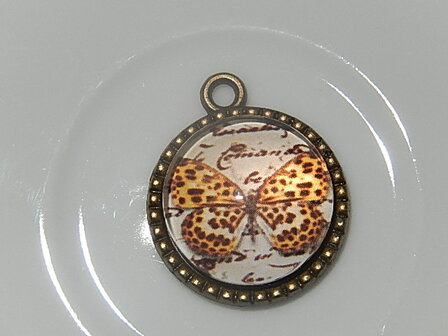 HAM703R18 Bronzen hanger met vlindercabochon met aan de achterzijde de eifeltoren 25x22 mm cabochon 18 mm