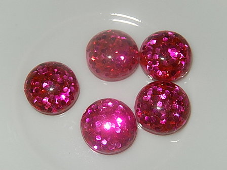 CBR110R12 Cabochon van kunsthars/resin met cyclaam glitters rond 12 mm