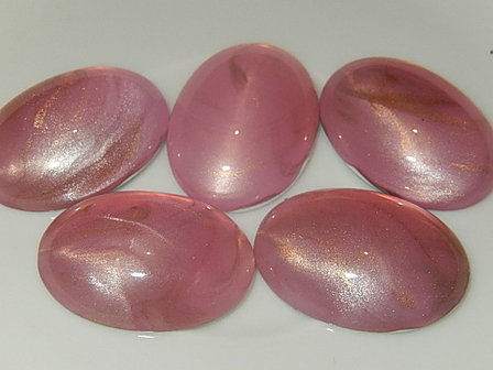 CBK616O25V Kunststof vintage cabochon parelmoer roze ovaal 25x18 mm