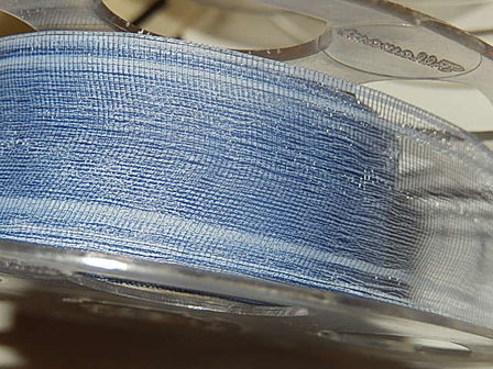 LO2200 Organza lint 22 mm breed blauwgrijs met lichte strepen