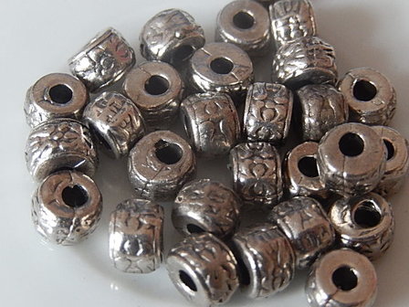 M0205 Tibetaans zilveren kraal 1 st cilinder 5x7 mm