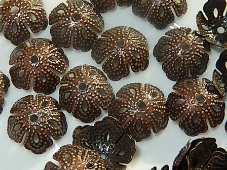 KK20125 Tibetaans koperkleurig kralenkapje 1 st 5x13 mm